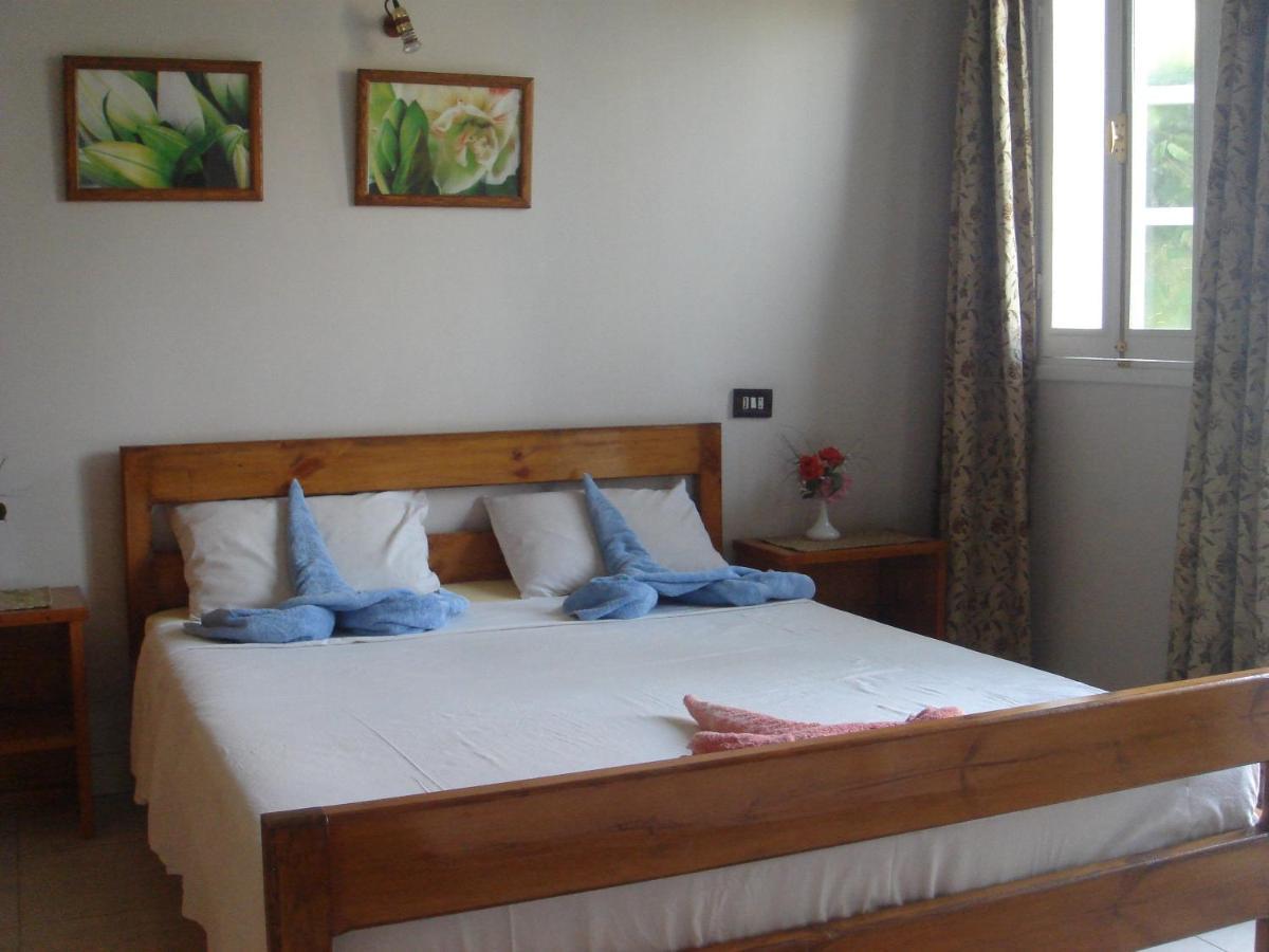 Amon Hotel Luxor Room photo