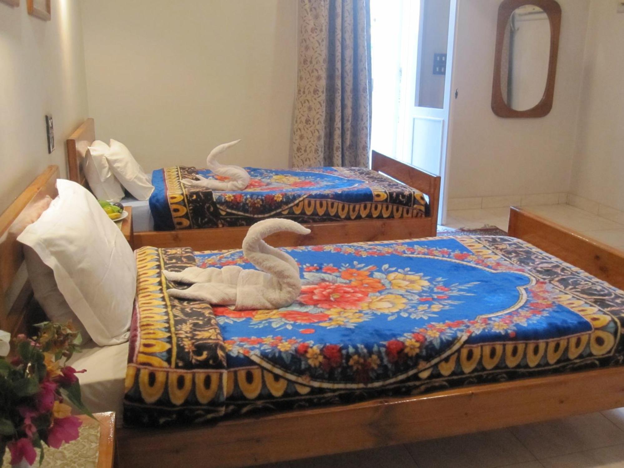 Amon Hotel Luxor Room photo